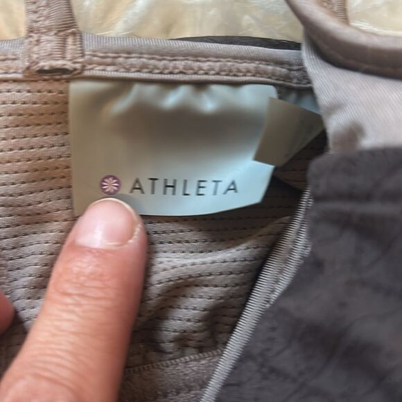 Athleta Women's Tank Top Hidden Agenda Bra
Tank Brown Strappy Back Size M - Picture 3 of 5